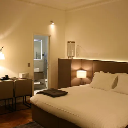 Cirque Deluxe Studio Apartment-2